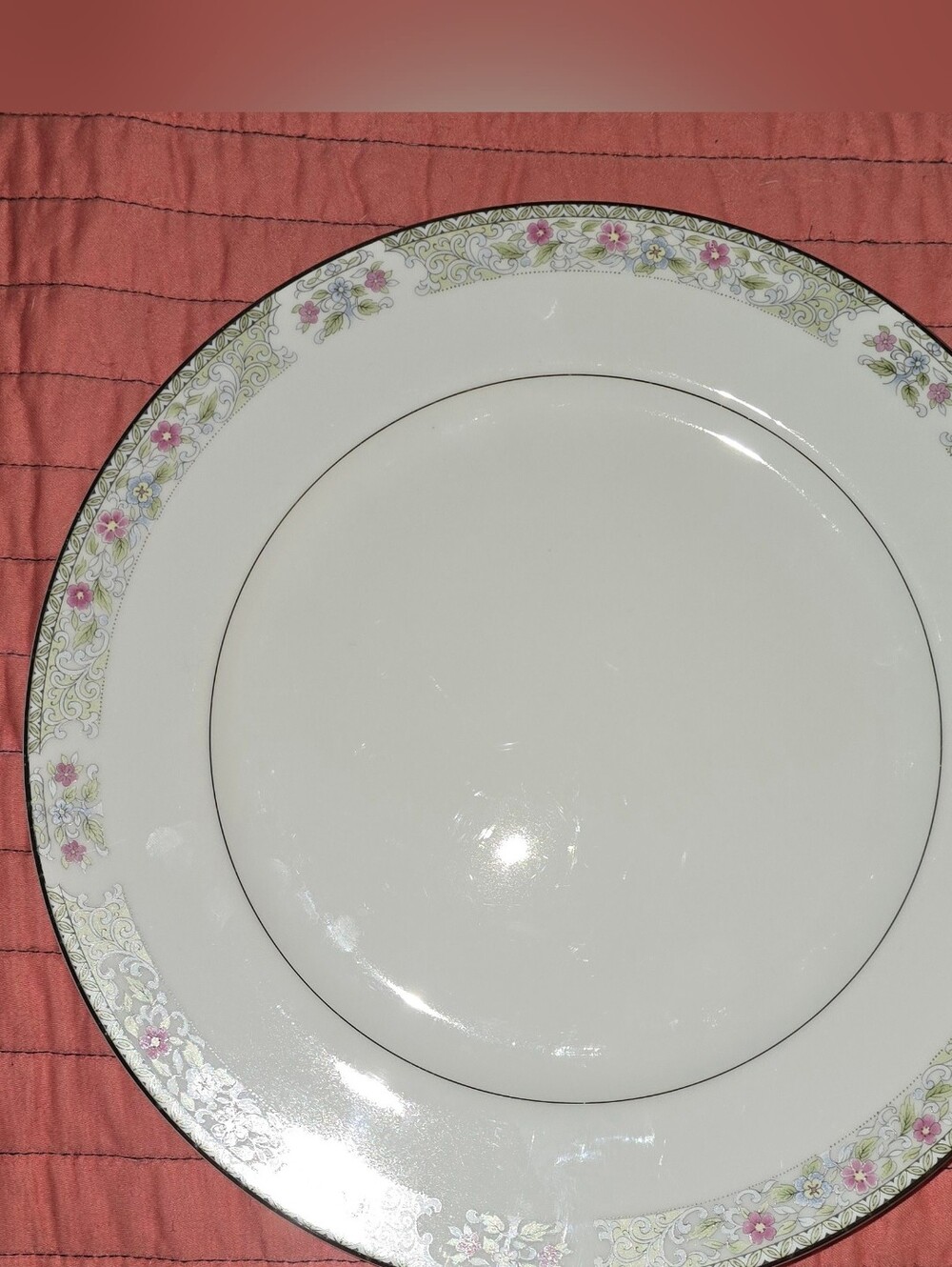 4pc VTG VINTAGE Celebrity Fine China Porcelain Dinner Plates Essex No. 2121